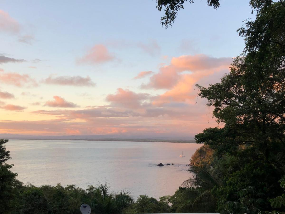 Vista Ocean Suites Boutique Hotel Event Venue 曼努埃尔安东尼奥 外观 照片