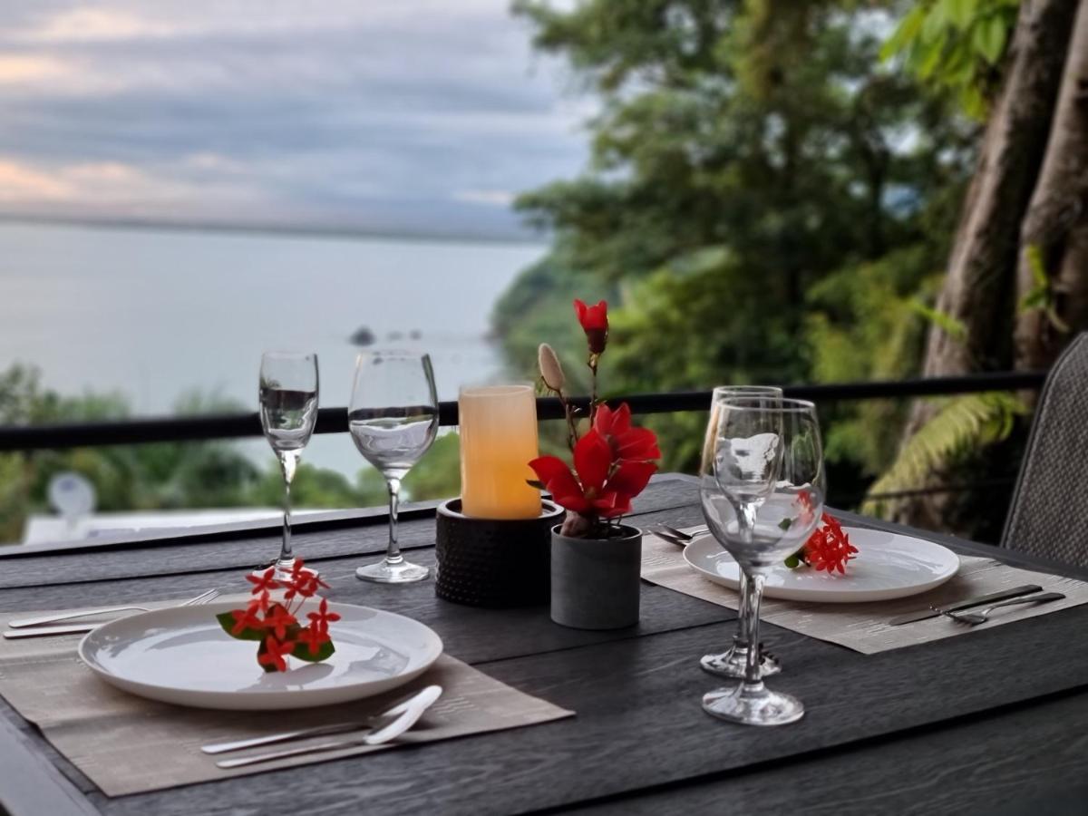 Vista Ocean Suites Boutique Hotel Event Venue 曼努埃尔安东尼奥 外观 照片